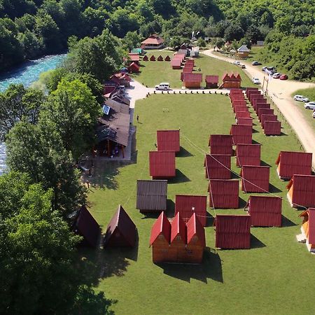 ホテル Rafting Center Drina Tara Bastasi エクステリア 写真