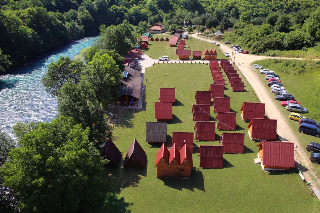 ホテル Rafting Center Drina Tara Bastasi エクステリア 写真