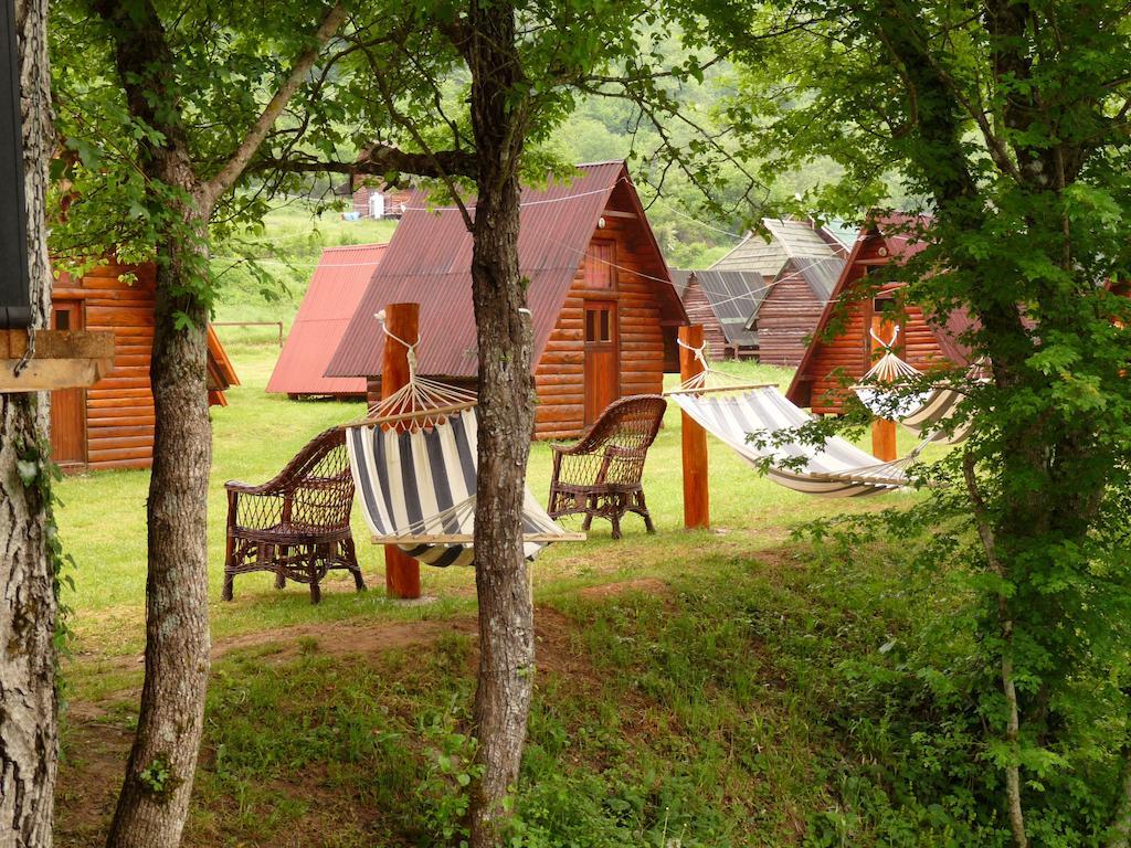 ホテル Rafting Center Drina Tara Bastasi エクステリア 写真